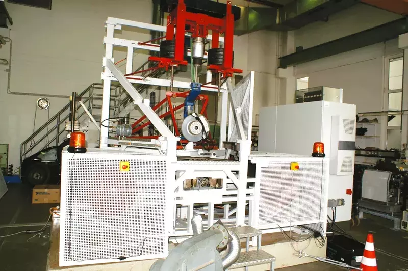 Prüfstand - Präzise Bremsbelastungen simulieren